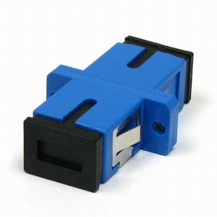 SC simples/UPC do adaptador da fibra ótica do único modo com flange e o tampão de poeira preto