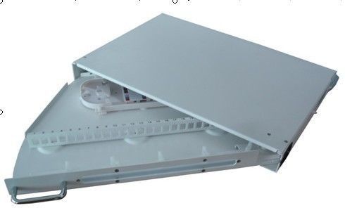 24 caixas de distribuição dos portos FTTH/cremalheira montaram o armário de distribuição de fibra ótica