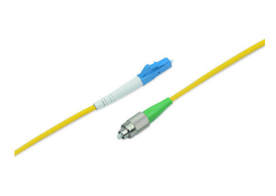 China Perda de inserção personalizada cabo do comprimento do cabo de remendo da fibra ótica de Corning G657 baixa fornecedor