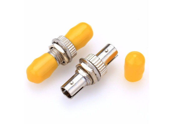 ST amarelo da palavra simples aos materiais do metal do adaptador da fibra ótica do ST para a rede de Ftth fornecedor